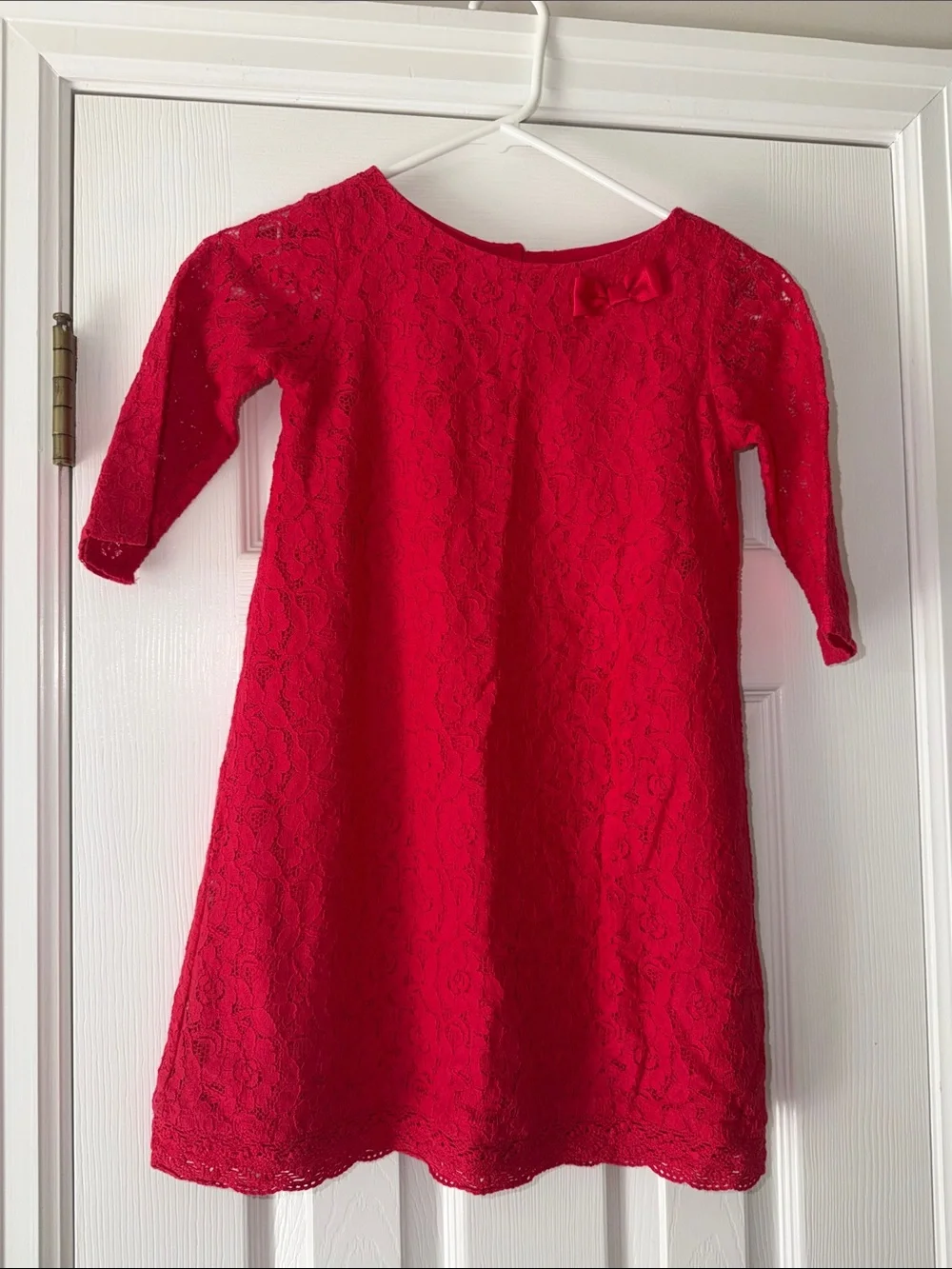 Red Lace A-Line Girls' Party Dress with Bow Accent